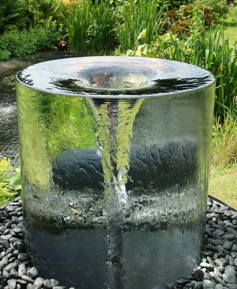 Strictly speaking, it's not a tornado—but it's the closest thing to a real life Taz-The Tasmanian Devil Vortex Fountain, Vortex Water, Taman Air, Backyard Water Feature, Have Inspiration, Water Features In The Garden, Garden Fountain, Garden Fountains, Water Feature