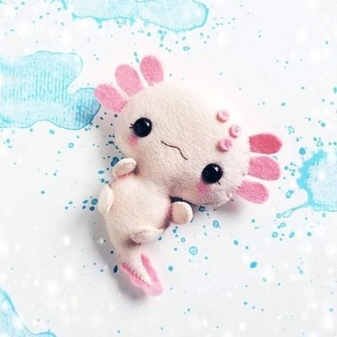 Diy Axolotl, Kawaii Pattern, Axolotl Cute, Baby Mobil, Creation Art, Sewing Stuffed Animals, Diy Nursery, Hand Crochet Baby Blanket, Kawaii Plushies