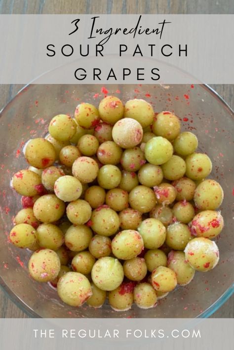 Sour Frozen Green Grapes, Sourpatch Grapes Tiktok, Grapes Sour Patch, Sour Grapes Recipe, Green Grape Recipes, Grape Recipes Ideas, Green Grapes Recipes, Tiktok Snacks, Macros Diet Recipes