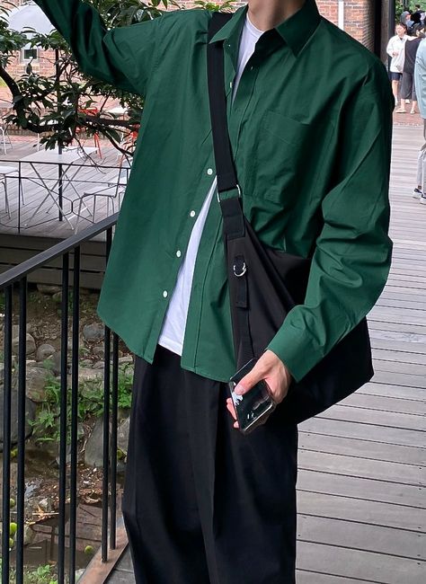 Japanese Guy Fashion, T Shirt Outfit Men Korean, Green Aesthetic Outfit Men, Outfit Cowok, Kpop Fashion Men, Minimalist Fashion Men, Trendy Boy Outfits, Classy Outfits Men, Black Men Street Fashion