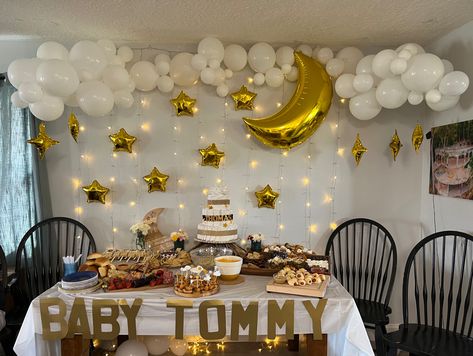 Cloud balloons, stars, moon, lights, decorations for a baby shower. Onesie Garland, Cloud Balloons, Moon Lights, Lights Decorations, Stars Moon, Star Baby Showers, Twinkle Twinkle Little Star, Gender Reveal, Twinkle Twinkle