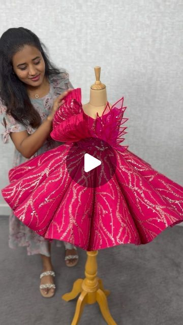 82K views · 3.5K likes | Sowmiya Duraisamy on Instagram: "New colour alert ❤️

We created this Gorgeous panel gown with hand embroidered top with structured bow ❤️ from #sowmyzcouture

Colours and size can be customised 

Dm for details 

#sowmyzcouture #firstbirthdaydress #cute #babygirl #momanddaughter #love #boutique #coimbatore #ballgown #chennai #momanddaughterdress #couturefashion #onlineboutique #usa #australia #kidsfashion #fashioninsta #kidsdress #fashiondress #trendydress #princess #ballgown #floralgown #momblogger #rosegown #princessgown #panelgown #ballgown" Gowns For Kids Girl, Bow Gown Design, Princess Ballgown, Rose Gown, Kids Designer Dresses, Princess Gown, Floral Gown