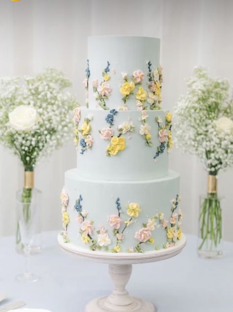 Wildflower Cake, Flower Cake Design, Yellow Wedding Cake, Icing Flowers, Garden Cakes, Floral Wedding Cake, Dream Wedding Cake, Buttercream Flowers, Wedding Cakes With Flowers