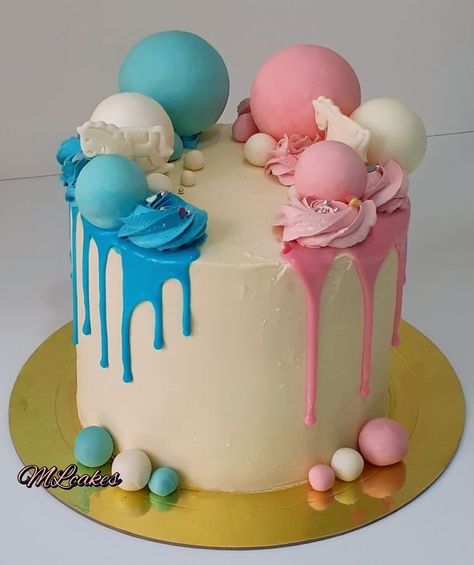 Half Birthday Cakes, Twin Birthday Cakes, Cake For Husband, Simple Cake Designs, Cake Decorating Piping, Creative Cake Decorating, Beautiful Birthday Cakes, Simple Birthday Cake, Easy Cake Decorating