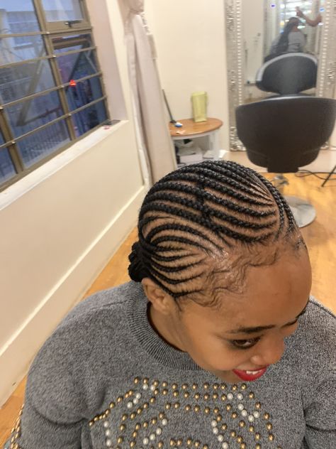 Freehand Hairstyles 2024, Essence Hairstyles African, Free Hand Cornrows, Free Hand Cornrows For Black Hair, Freehand Hairstyle For Black Women, Free Hand Styles For African Hair, Free Hand Plaiting Natural Hair, Free Hand Hairstyles, Big Cornrows Hairstyles