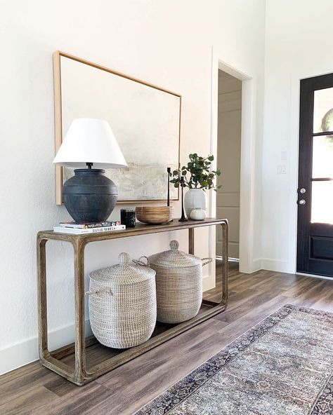 Arhaus on Instagram: “Tip🌟 Utilize your entryway space to elevate the overall ambience of your home by adding elegant decor details. 📸@thislittlespicelife” Console Table With Painting Above, Mirror Over Console Table, Transitional Entryway Decor, Console Table Styling, Table Dressing, Console Table Decorating, Apartment Decoration, Lamp Bedroom, Home Entrance Decor