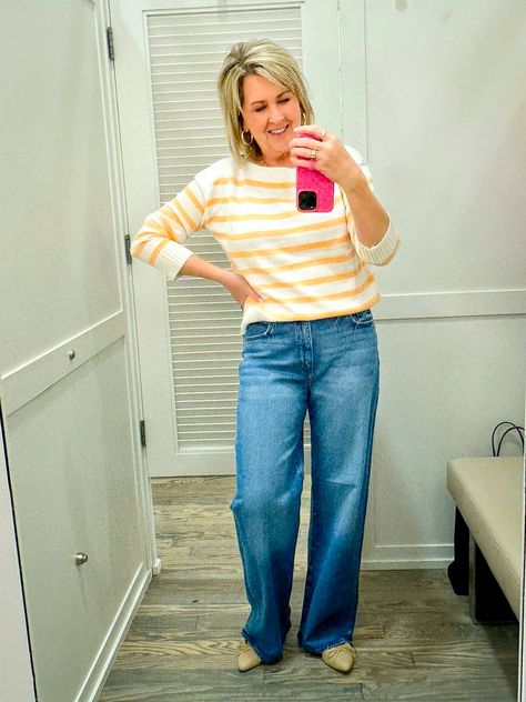 Over 50 fashion blogger, Tania Stephens, is doing a Loft in store try on8 Loft Clothes, Tania Stephens, Over 50 Fashion, Loft Outfits, Loft Fashion, Style Wide Leg Pants, Summer Ideas, On My Way, Loft Style