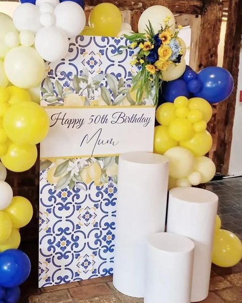 When the theme is Amalfi 💙💛 @theeventshousesudbury created this beautiful 50th birthday backdrop display with our Amalfi Lemon sailboard #50thbirthday #birthdaybackdrop #birthdayballoons #amalficoast #amalfitheme 50th Birthday Backdrop, Greek Theme, Lemon Themed Party, 60th Bday, Italian Party, Summer Party Themes, Summer Theme, 50th Birthday Party, Birthday Backdrop