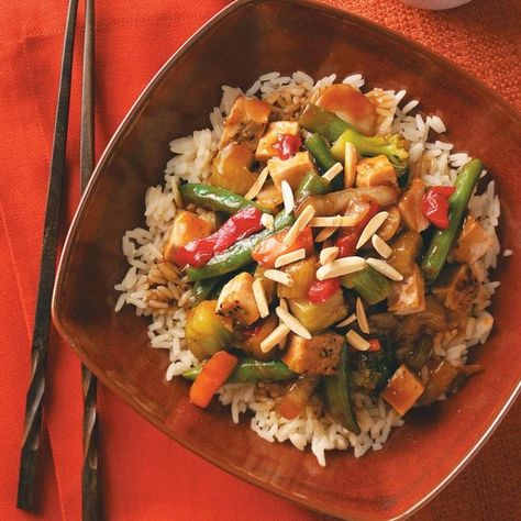 Frozen Stir Fry Vegetables, Salmon Stir Fry, Stir Fry Vegetables, Vegetable Stir Fry Recipe, Pork Stir Fry, Fried Salmon, Stir Fry Recipe, Veggie Stir Fry, Frozen Veggies