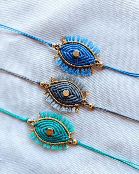 #macrame#micromacrame#handmade Macrame Evil Eye Bracelet, Diy Friendship Bracelets Tutorial, Bracelet Macrame, Friendship Bracelets Tutorial, Black Cat Art, Crochet Decoration, Loom Bands, Friendship Bracelets Diy, Crafts To Make And Sell