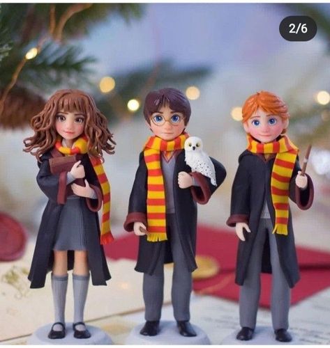 Harry Potter Biscuit, Clay Harry Potter, Tort Harry Potter, Barbie Dress Cake, Harry Potter Dolls, Harry Potter Birthday Cake, Harry Potter Friends, Harry Potte, Harry Potter Cake