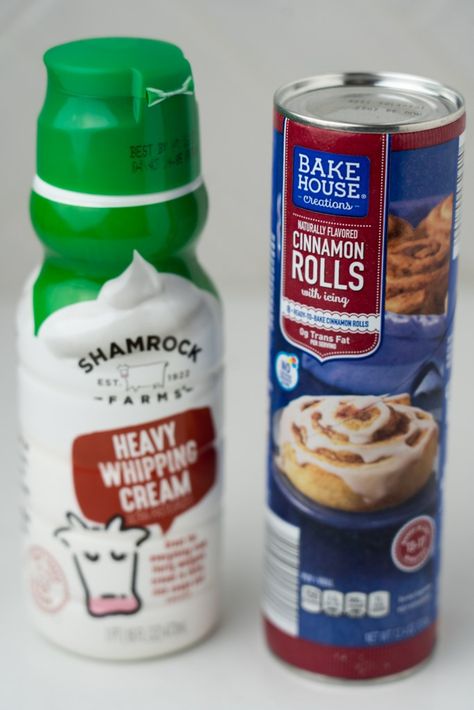 Copycat Cinnabon Cinnamon Rolls With Heavy Cream, Cinnamon Rolls With Heavy Cream And Apple Pie Filling, Cinnabon Cinnamon Rolls Copycat Pillsbury, Cinnamon Rolls Tiktok Recipe, Cinnamon Roll With Heavy Cream, Cinnamon Rolls With Heavy Cream Hack, Desserts With Cinnamon Rolls, Cinnamon Roll Hack With Heavy Cream, Heavy Whipping Cream Cinnamon Rolls