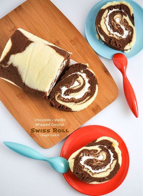 Chocolate Vanilla Swiss Roll with Whipped Coconut Cream Vanilla Roll Cake, Vanilla Swiss Roll, Jelly Roll Cake, Swiss Roll Cakes, Swiss Cake, Whipped Coconut Cream, Sponge Cake Filling, Moist Vanilla Cake, Cake Roll Recipes