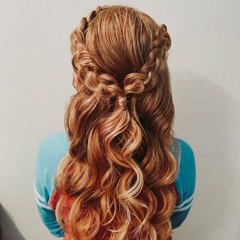 Hair Styles For Brides, Flower Girl Hairstyle, Unique Hair Styles, Girls Updo Hairstyles, Junior Bridesmaid Hair, Wedding Hairstyles For Girls, Girls Updo, Pageant Hair, The Language Of Flowers