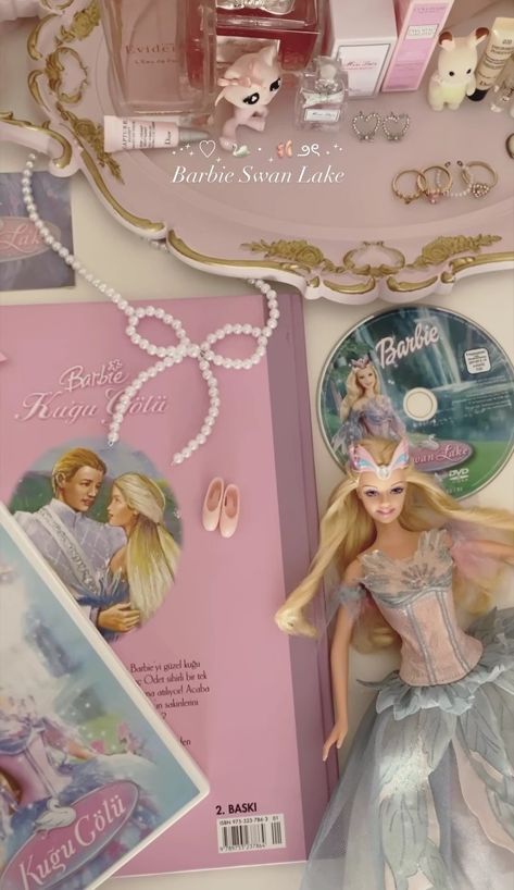 Lake Aesthetics, Barbie Swan Lake, Seni Vintage, Doll Aesthetic, Im A Barbie Girl, Barbie Party, Barbie Princess, Princess Aesthetic, Cute Little Things