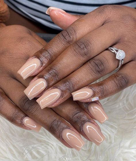 Best Winter Nail Colors, Nail Colors For Dark Skin, Dark Skin Nail Color, Nail Polish Colors Winter, Winter Nail Colors, Neutral Nail Designs, Neutral Nail Color, Winter Nail Polish, Neutral Nail