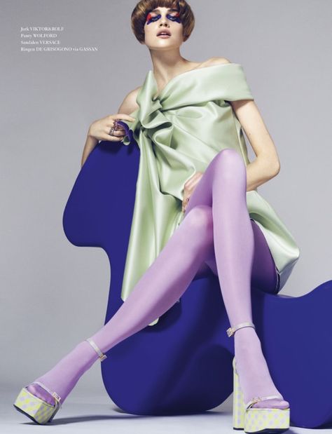 Kim Noorda Takes On Sixties Inspired Fashion in Mirror Mirror Colorful Fashion Editorial, Kim Noorda, Colored Tights Outfit, Victor And Rolf, Sixties Fashion, Fashion Portfolio, Viktor & Rolf, 1970s Fashion, 60s Fashion