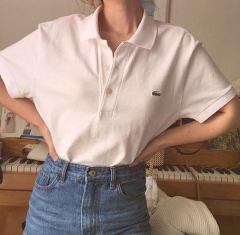 Button Down Polo Outfit Women's, Polo Shirt Girl, Polo Shirt Outfits, Polo Outfit, Looks Chic, 가을 패션, Mode Vintage, 80s Fashion, Retro Outfits