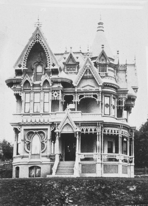 C.M. Forbes Home, 1892  Home built in 1887, Portland, Or. On NW corner of SW Vista Avenue and Park Place. Old Victorian House, Victorian Style House, Victorian Style Homes, Victoria Station, Old Mansions, Bates Motel, Victorian Mansions, Abandoned Mansions, Victorian Architecture