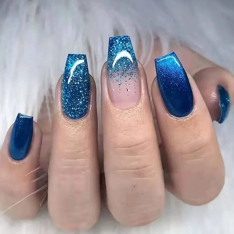 Fake Nails Blue, Emo Heart, Ballerina Acrylic Nails, Nails With Design, Blue Ombre Nails, New Years Nail Designs, Press On Nails Medium, Purple Nail Designs, French Flowers