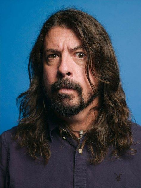 David Grohl, Taylor Hawkins, Black Paper Drawing, O2 Arena, Learn To Fly, Dave Grohl, Celebrity Names, Types Of Music, Foo Fighters