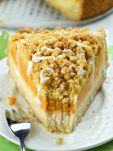 Pumpkin Cheesecake Crumb Cake on white plate with fork. Pumpkin Cheesecake Crumb Cake, Gf Pumpkin Pie, Streusel Pumpkin Pie, Cheesecake Crumb Cake, Cheesecake Crumble, Cheesecakes Recipes, Pumpkins Spice, Autumn Dishes, Apple Crisp Cheesecake