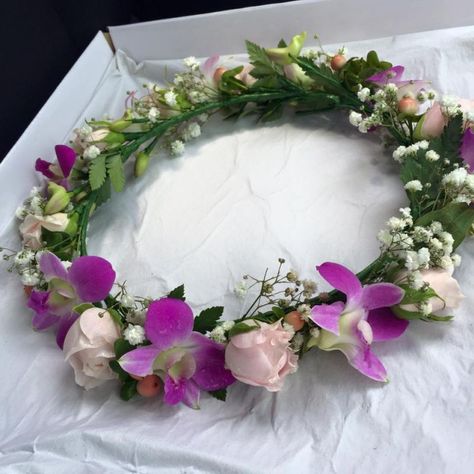 Flower Crown with Orchids, Roses and Babies Breath Orchid Flower Jewellery For Haldi, Haldi Real Flower Jewellery Indian Bridal, Real Flower Tiara Floral Crowns, Real Flower Tiara, Real Flower Crown, Orchid Flower Crown, Real Flower Jewellery, Haku Lei, Flowers Ornaments