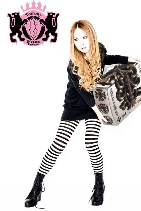 Tomoko Kawase, Tommy Heavenly6, Gyaru Fashion, Emo Scene, Fashion Images, Female Poses, Aesthetic Grunge, Girl Bands, My Favorite Music