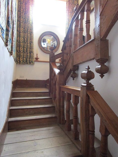 Kelmscott Manor Staircase-- The back staircase in Brandon's manor Manor Staircase, Queen Anne Interior, Manor Interior Design, Artists Homes, Victorian Gothic Revival, Jane Morris, Federation Home, Home Staircase, Dollhouse Renovation