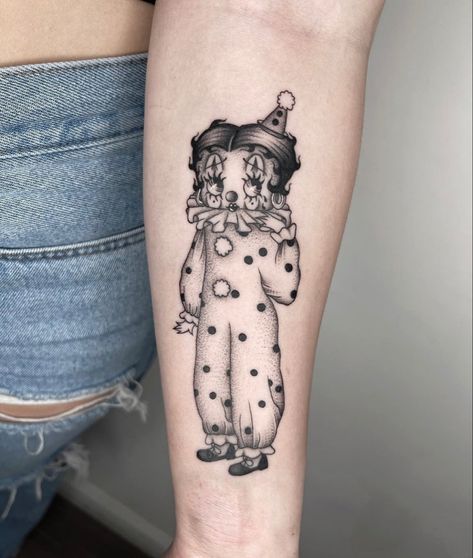 Clown Betty Boop Tattoo, Betty Boop Clown Tattoo, Woman Clown Tattoo, Cute Tattoo Sketches, Betty Boop Clown, Homies Tattoo, Vintage Clown Tattoo, Doll Tattoo Ideas, Betty Boop Tattoo Ideas