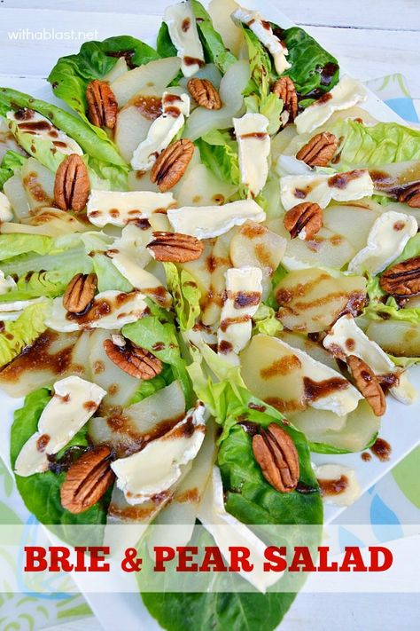 Easy, yet sophisticated Brie and Pear Salad to serve either as an appetizer or side dish - go on ... impress your family and/or guests ! Brie And Pear, Spring Mix Salad Recipes, Pear And Brie, Yogurt Breakfast Bowl, Spring Mix Salad, Salad Diet, Pecan Salad, Pear Salad, Bread Salad