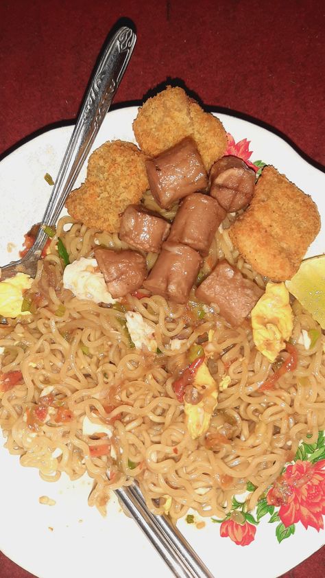 Foto Makanan - Snapgram Makanan - Fotografi Makanan - Makanan Pedas - Jajan - Pap Makanan - Mie Instan - Mie Pedas - Indomie - Mie Goreng - Mie Kuah - Mie Nyemek - Mie Sedaap - Remyeon Mi Goreng, Instant Noodle, Snap Food, Noodles, Quick Saves