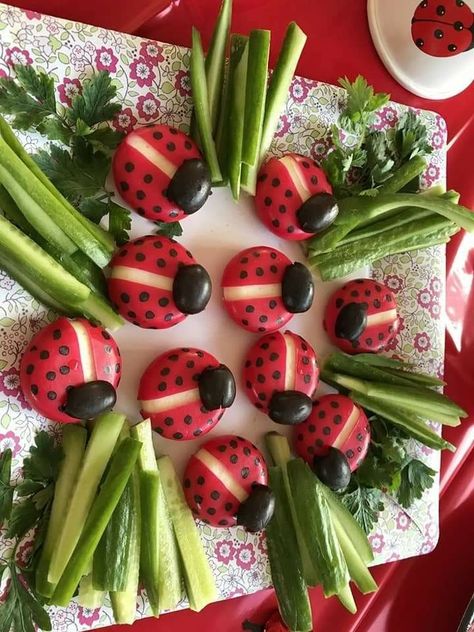 Ladybug Birthday Snacks, Ladybug Themed Food, Bug Snack Ideas, Ladybug Picnic Birthday, Ladybird Party Ideas, Ladybug Charcuterie Board, Lady Bug Themed Party Food, Ladybug Food Ideas, Ladybug Tea Party