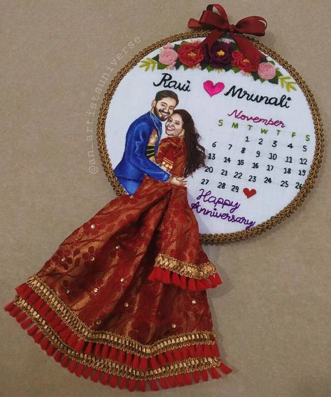 Wedding calendar hoop art IG: @an_artistsuniverse Portrait Embroidery Hoop, Loop Art, Thread Craft, Wedding Calendar, Portrait Embroidery, Basic Embroidery, Embroidery Hoop Wall Art, Wedding Backdrop Decorations, Creative Diy Gifts