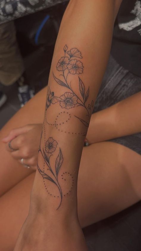 Wrapped Sleeve Tattoo, Flowers Around Wrist Tattoo, Women Tattoos Sleeve Ideas Beautiful, Simplistic Tattoo Sleeve, Female Flower Sleeve Tattoo, Woman’s Forearm Tattoo, Wrist Women Tattoo, Flower Arm Sleeve Tattoos For Women, Wrist Tattoos For Women Meaningful