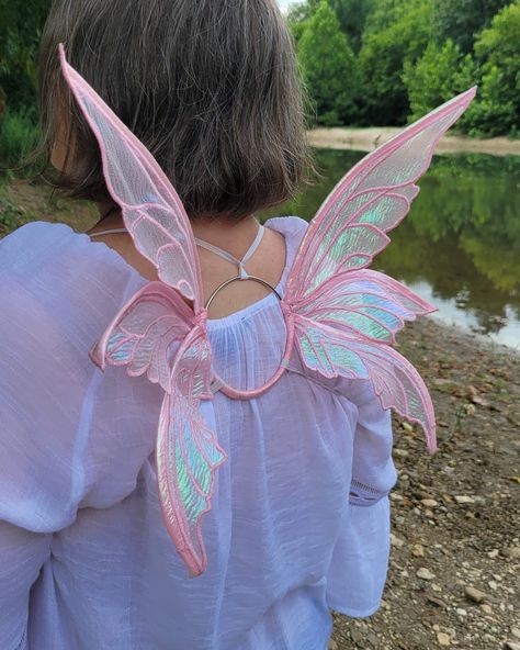 Fairy Wings For Adults, Fabric Fairy Wings, Fairy Costume Ideas, Fairy Masquerade, Fae Wings, Small Fairy Wings, Iridescent Organza, Diy Fairy Wings, Fairy Wings Costume