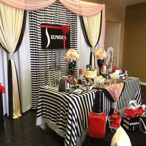 Savanna's 18th Sephora Theme! | CatchMyParty.com Sephora Party Theme, Sephora Birthday Party Theme, Makeup Themed Birthday Party, Beauty School Graduation, Makeup Party Decorations, Cosmetology Graduation, Makeup Birthday Party, Makeup Themes, Event Props