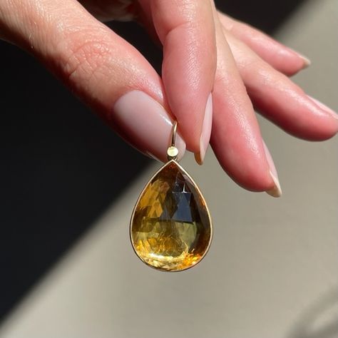 Sun-kissed 18k & Rose-Cut Pear-Shaped Citrine Drop Earrings by Lola Brooks #lolabrooks #futureheirlooms #augustla Citrine Drop Earrings, Stone Jewellery, Earring Ideas, Sun Kissed, Copper Jewelry, Rose Cut, Stone Jewelry, Pear Shaped, Precious Stones