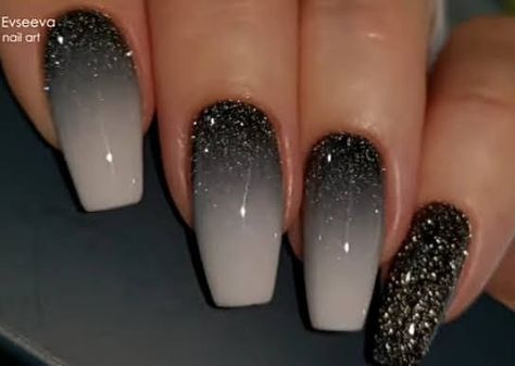 Black And Silver Sparkle Nails, Dark Wedding Nails For Bride, Black And Silver Ombre Nails, Nails To Go With A Black Dress, Umbre Nails, Silver Sparkle Nails, Black Ombre Nails, Nail Art Noel, Solar Nails