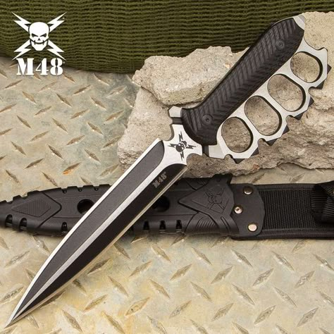 Trench Knife, Knuckle Duster, Pretty Knives, Butterfly Knife, Hand To Hand Combat, Cool Swords, Cool Knives, Fixed Blade Knife, Survival Gear