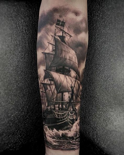 Pirate Tattoo Sleeve, Viking Ship Tattoo, Fantastic Tattoo, Ship Tattoo Sleeves, Nautical Tattoo Sleeve, Pirate Ship Tattoo, Tattoo Perna, Boat Tattoo, Heaven Tattoos