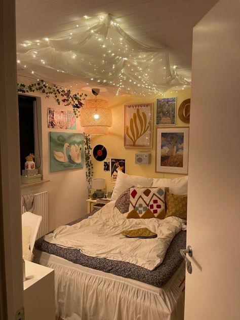 Full Sized Bed Ideas, Room Redesign, Pinterest Room Decor, Kitchen Home Decor, Room Deco, Redecorate Bedroom, Cozy Room Decor, Dreamy Room, Ideas Living Room