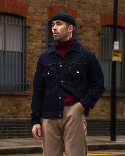 DANIEL SIMMONS on Instagram: “Thrifted trousers, a denim jacket, a 🐢neck and a fisherman’s beanie - Not a bad day. What did you wear today? LMK! 🤔” Fisherman Clothing, Daniel Simmons, Fisherman Beanie, Beanie Outfit, Men Fashion Casual Outfits, Bad Day, A Bad, Winter Outfits, Winter Fashion