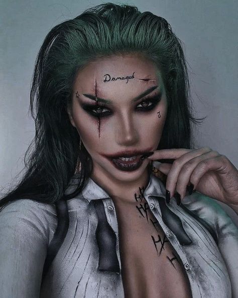 Black Panther Halloween, Vampire Looks, Panther Halloween Costume, Black Panther Halloween Costume, Vampire Makeup Ideas, Joker Halloween Makeup, Look Halloween, Halloweenský Makeup, Female Joker