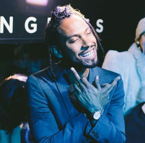 #Miguel #R&B #singers #indieboys Miguel Singer, Princeton Perez, Retro Aesthetic, My Favorite Music, Marry Me, Singers, Music Artists, Black Men, Collage