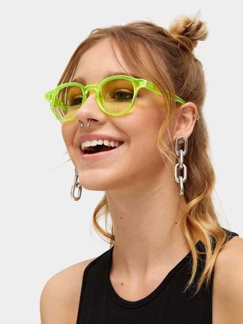 Shein Neon Green Transparent Frame Sunglasses Green Sunglasses Aesthetic, Neon Green Sunglasses, Sunglasses Aesthetic, Latest Sunglasses, Transparent Frame, Neon Printing, Green Sunglasses, Green Neon, Fashion Glasses