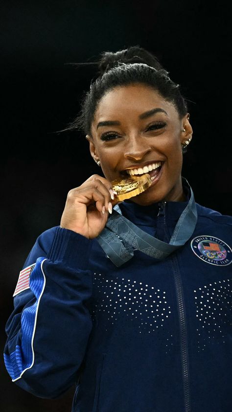 U.S. women's gymnastics win gold at team final in Paris Olympics Gymnastics, Simone Biles Aesthetic, Simone Biles Gymnastics, Jessica Pearson, Amazing Gymnastics, Gymnastics Team, Usa Gymnastics, Sport Gymnastics, Elle Woods