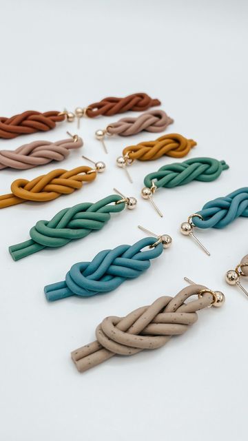 How To Make Knotted Polymer Clay Earrings, Clay Knot Earrings, Figure Eight Knot, Figure 8 Knot, 8 Knot, Polymer Clay Beads Diy, Crea Fimo, Polymer Clay Flower Jewelry, Diy Earrings Polymer Clay