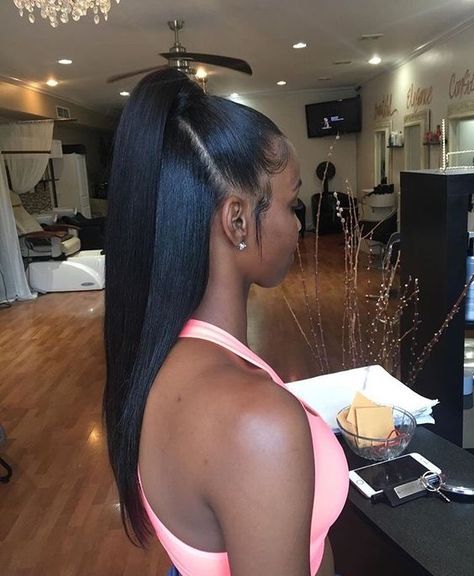 Stunning!!!! straight hair, half up, half down!! Half Up Half Down Hairstyles, Natural Hair Styles Easy, Hair Laid, Hair Straight, Hair Crush, Relaxed Hair, Half Up Hair, Love Hair, Half Up Half Down