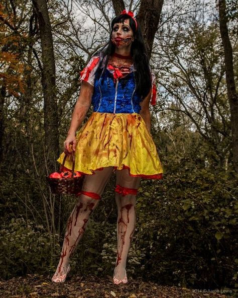 Zombie Snow White, Cheap Halloween Costumes Diy, Erica Brown, Snow White Photos, Snow White Halloween Costume, Zombie Princess, Zombie Style, Zombie Clothes, Snow White Costume